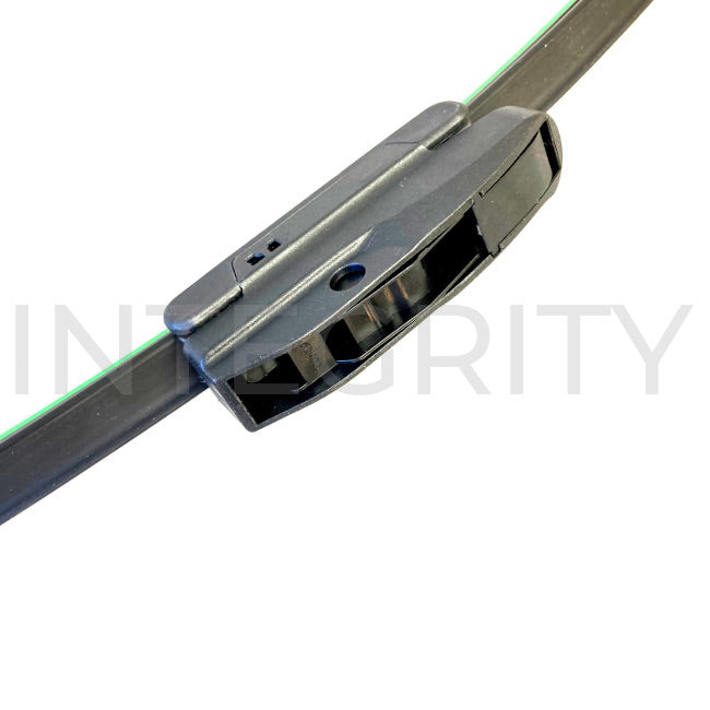 Newmar RV Wiper Blade J-Hook Contour 32" 800 mm 014916