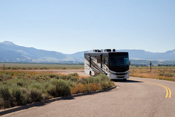 Ultimate Guide for Choosing the Best RV Air Conditioner